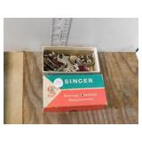 ATTACHMENTS FOR SINGER SEWING MACHINE