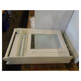 MEDICINE CABINET WITH MIRRORED DOOR AND TOWEL
