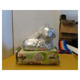 LAMB CAKE PAN