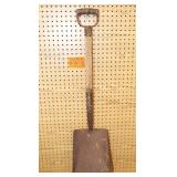 Miners Shovel Cast iron handle