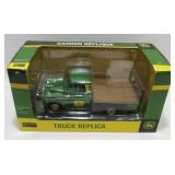 John Deere 1/25 Scale Truck
