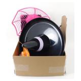 * Box of New Halloween Dï¿½cor/Party Favors