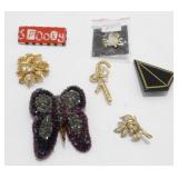 (7) Brooches / Pins