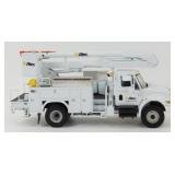 First Gear 2002 International Altec Utility Truck