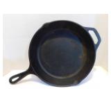 * Lodge 10" Cast Iron Pan