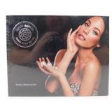 New Forever Flawless Deluxe Manicure Kit -