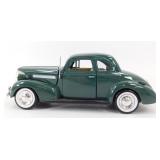 1939 Chevrolet Coupe Die Cast Car Toy - 1:24