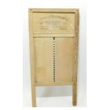 * Small National Washboard 703 - Lingerie