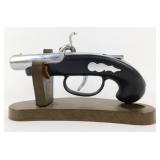 Vintage Dilinger Green Lighter w/ Holder - Wood