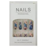 24 Do-It-Yourself Fingernails with Butterflies -