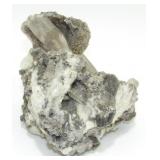 Quartz & Unknown - 676 grams