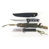2 Fixed Blade Knives
