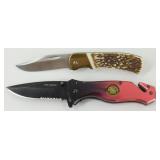 2 Folding Knives