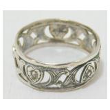 Vintage Sterling Silver Ornate Heart Ring/Band -