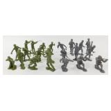 22 Marx WWII Plastic Army Men