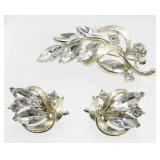 Vintage 1950ï¿½s Lisner Brooch and Clip Earrings