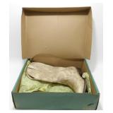 * Beautiful Pair of Brand New Size 8 Women