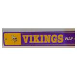 Vikings Sign