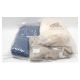 3 Articles of Women's Medium Clothing
