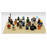 20 Lego Figures