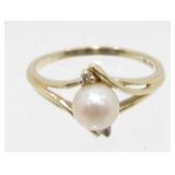 14K Yellow Gold, Pearl and Diamond Ring - 2.32