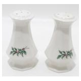 * Vintage 1979 Nikko ï¿½Christmastimeï¿½ Salt and