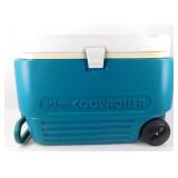 * Igloo Cooler with Wheels and Pull Handle