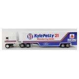 Ertl Racing Replicas Citgo Kyle Petty #21 Cab
