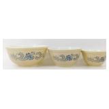 * Vintage Pyrex Homestead Nesting Mixing Bowl Set