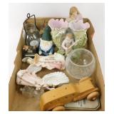 ** Box of Miscellaneous Knick Knacks