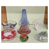 7 Paperweights- Iridescent Frog, Murano style Bud