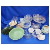 Jadite Fire King Serving bowl, Milk glass hen on