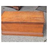 Pine Blanket chest with Rope handles look at