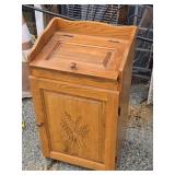 Pine bin, lift lid