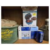 Lot - Vintage Minnow Mini-Sac , U. S. Canteen,