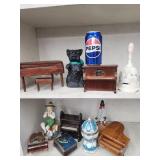 Lit of music boxes.  Assorted years, styles,