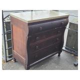 Late Sheraton Chest 4 drawer, turned legs,