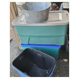 Wash tub and 2 storage tubs look at pictures