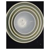 Pyrex Lot -  4 Mixing bowls nesting set primary