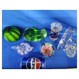 6 pieces of artglass.  Frog, teapot,