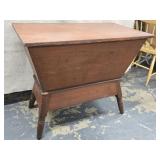 Primitive Pine Doughbox,  dovetailed case ,