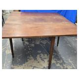 Early Walnut Swing leg Dropleaf table, four