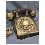 Antique Desk top phone look at pictures for more