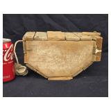 Primitive Live Bait Box measures 9.5"×5" 6"h look