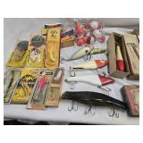 Lures -  9 Lures with boxes, 5 lures no box, 5