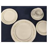 40 pc Ecko Prudence Home Products 5 pc. Place