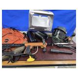 Paint Gun and a full cover helmet look at