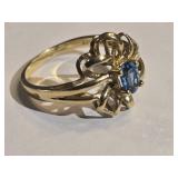 10K Gold Ring with Blue Zircon stone look at