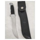 Vintage Buck Knife 121  with original sheath good