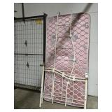Metal Daybed , mattress never used look at